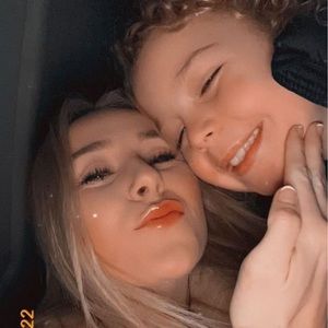 Meet your Posher, Chantilly